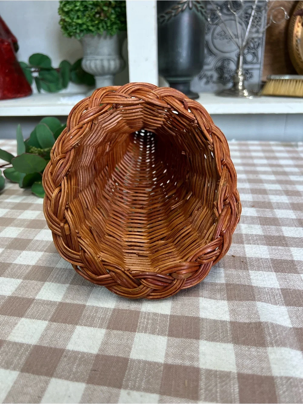 Cornucopia basket decor thanksgiving
